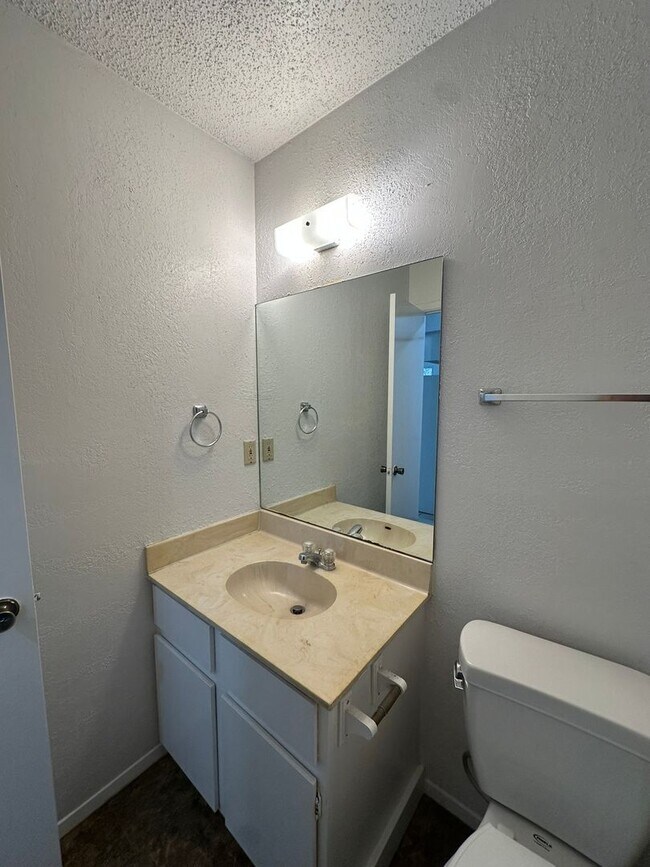Photo - 9019 Sawtooth Ln Unit A