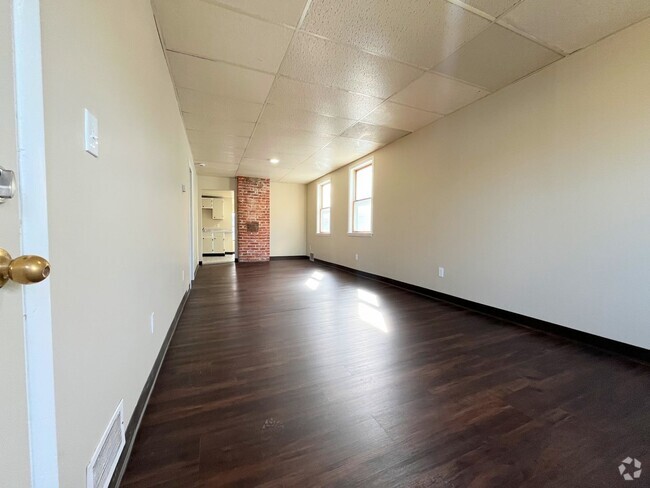 Building Photo - 397 Grant St Unit 3- 2nd Floor Rental