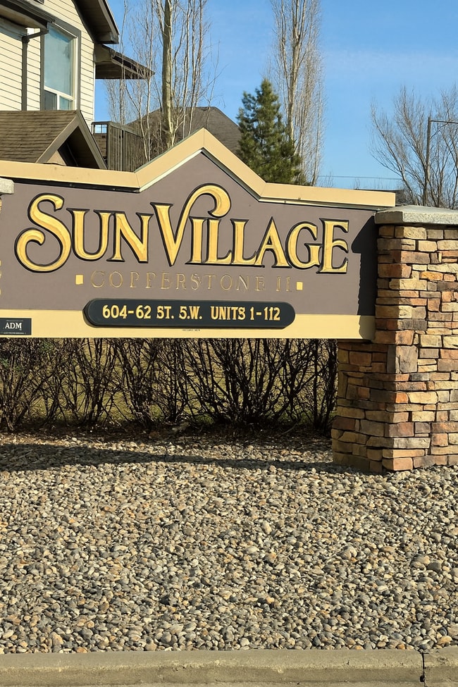 Photo - 604-662 62 St SW