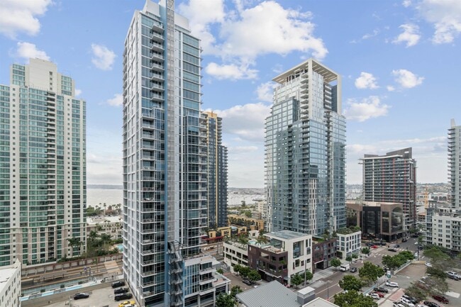 Building Photo - 1240 India St Unit 1507 Rental