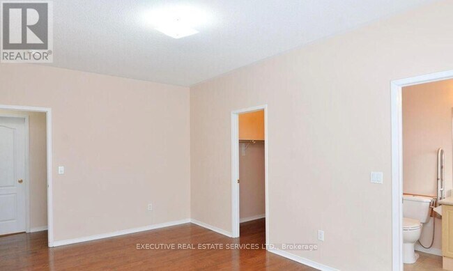 Photo - 11 Midvale Rd