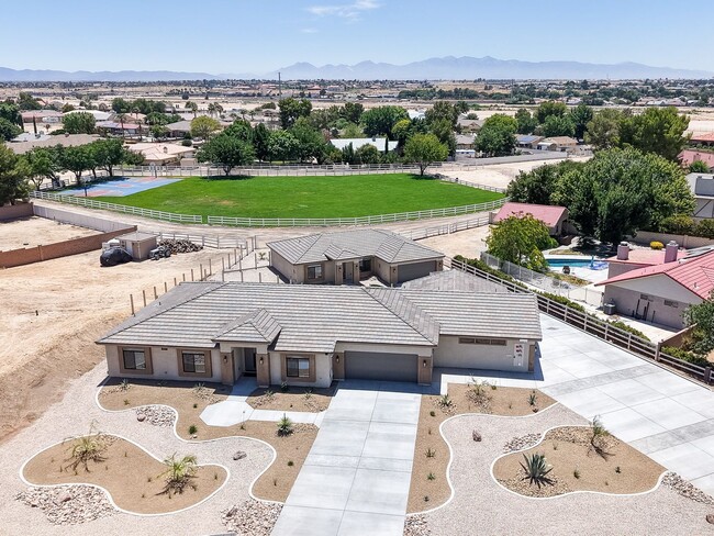 Photo - SPRING VALLEY LAKE EQUESTRIAN AREA - BRAND NEW CONSTRUCTION 3 BEDROOM
