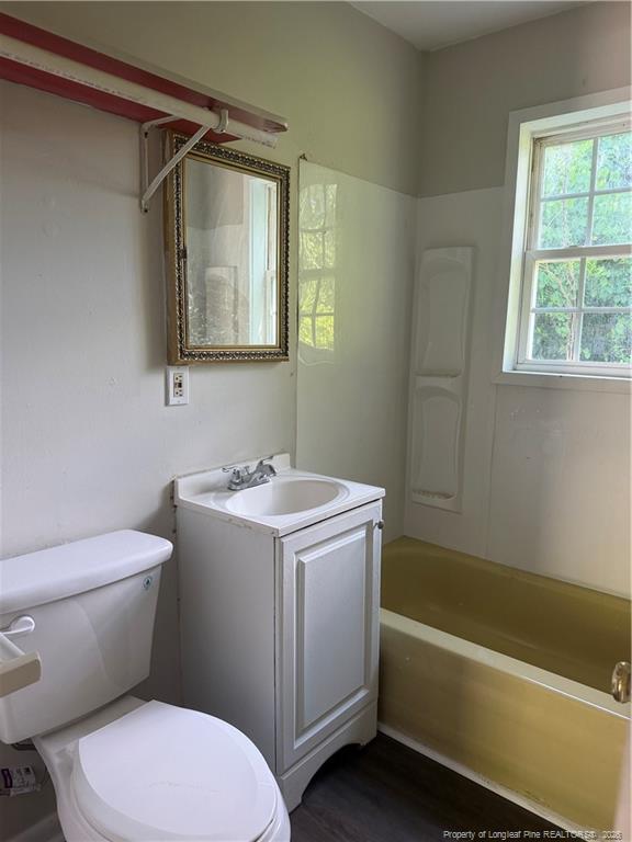 Photo - 119 Johnson St
