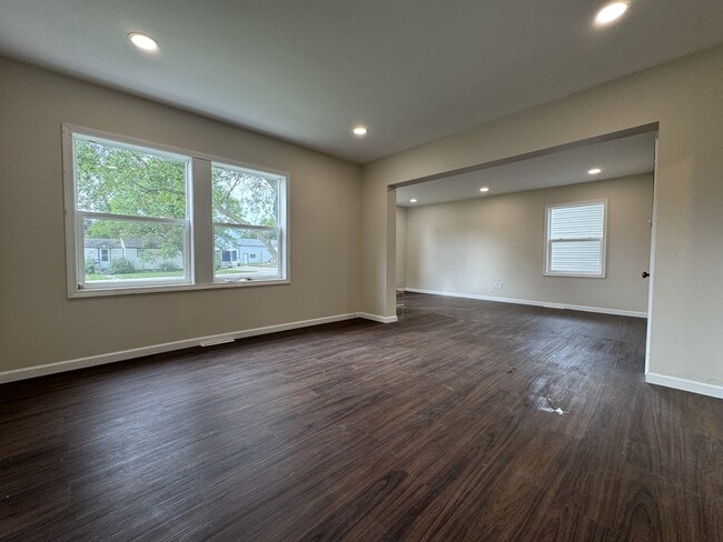 Photo - 1308 3rd Ave SW