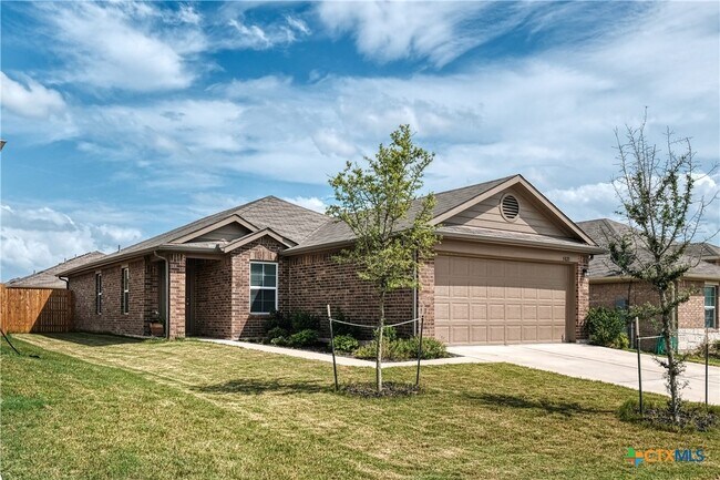 Photo - 5821 Roderick Dr