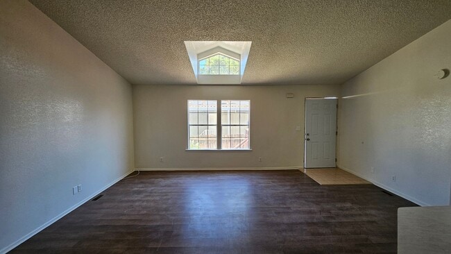 Photo - Spacious 3-Bedroom, 2-Bath Mobile Home in California City – Comfortable Living with Great Communi...