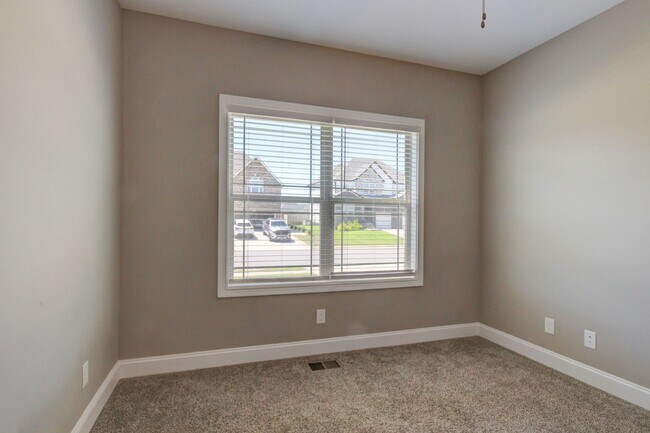 332 Bluebriar Trc