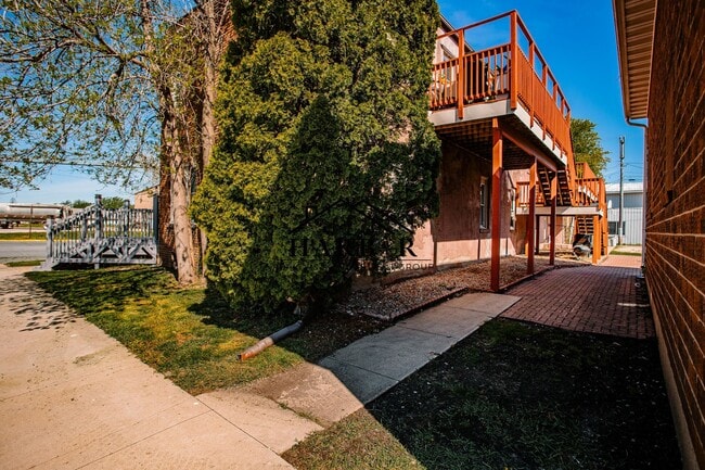 Photo - Great Western Apartments Unit 8