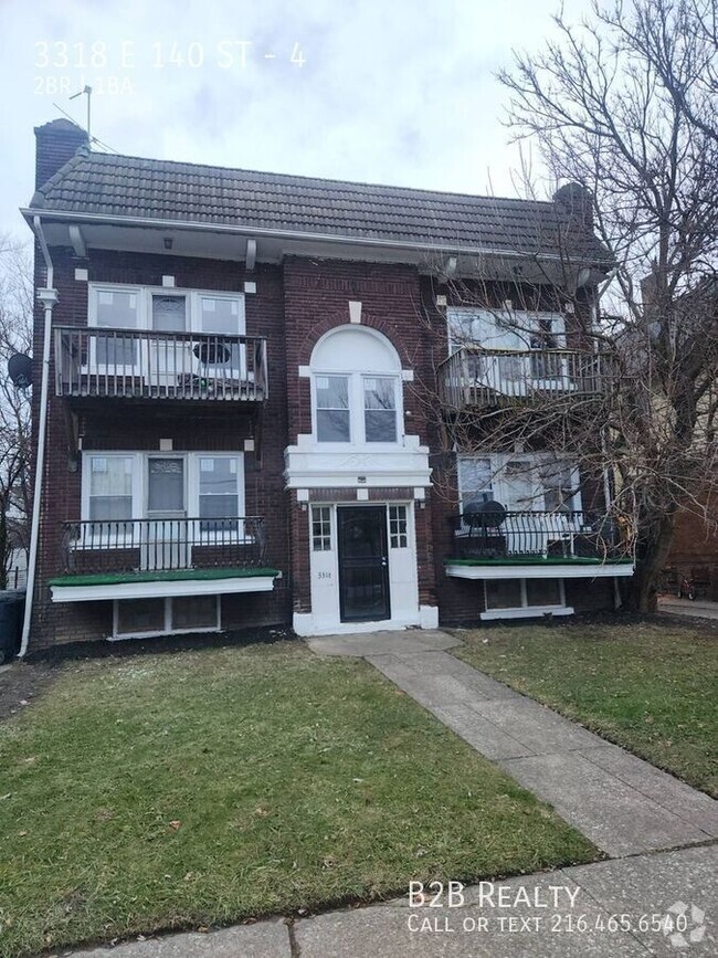 Building Photo - Charming 2-Bedroom Property in Prime Location Unit 4 Rental