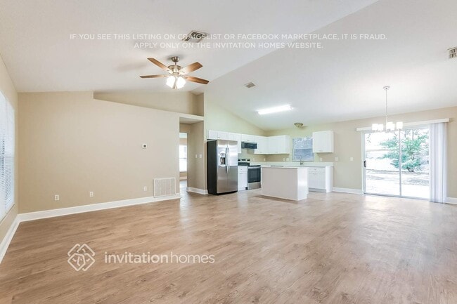 Photo - 423 Woodview Dr