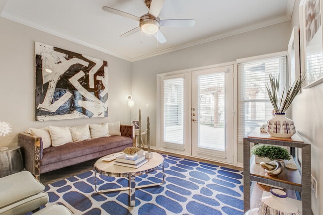 Photo - 5 Mockingbird Apartments