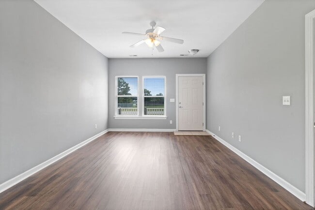 Photo - 211/213 Lloyd Street Unit 213