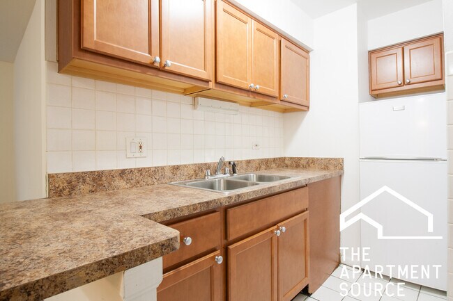 Photo - 540 W Roscoe St Unit 288