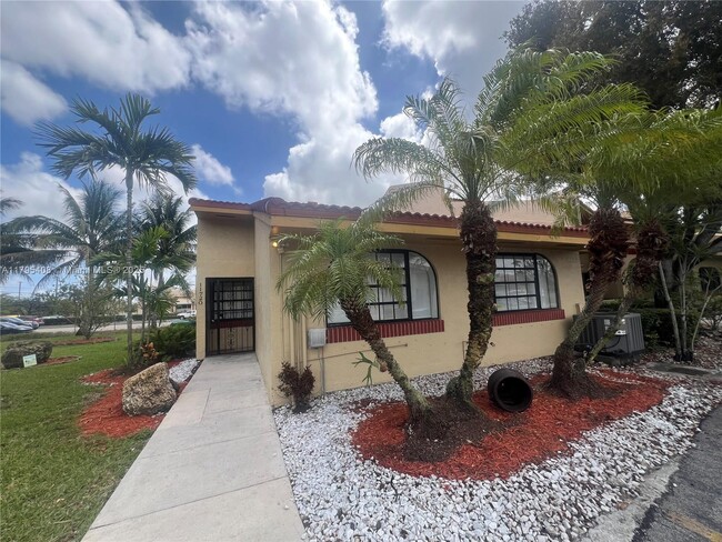 Photo - 11720 SW 103rd Ln Casa Adosada