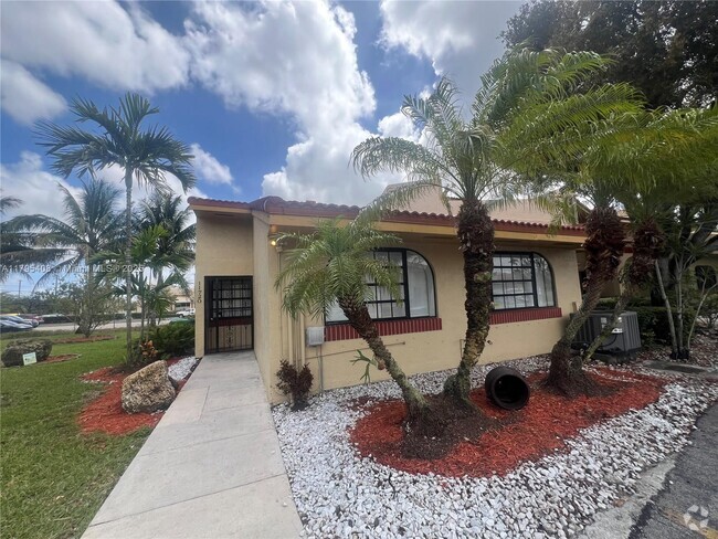 Building Photo - 11720 SW 103rd Ln Rental