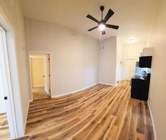 Photo - 2554 Third St. - 2554 Third St