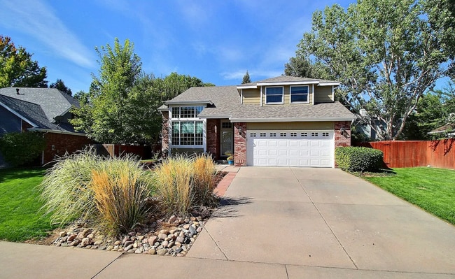 Building Photo - Spacious 4-Bedroom Home with Huge Fenced Y...