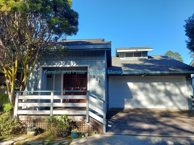 Building Photo - Spacious 3 Bed + Loft in Rio Del Mar