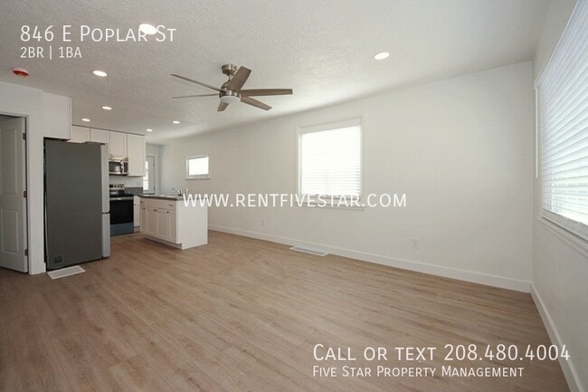 Photo - 846 E Poplar St