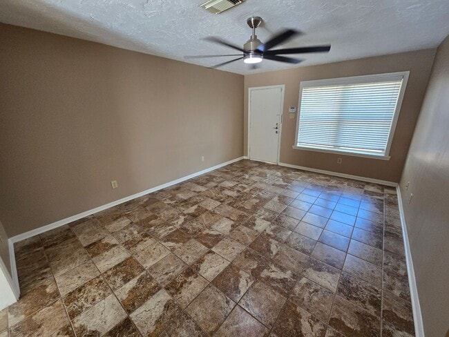 Photo - 3012 Adrienne Dr