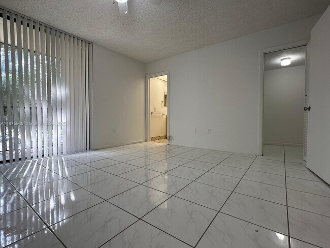 Photo - 8420 SW 133rd Avenue Rd Unit 317
