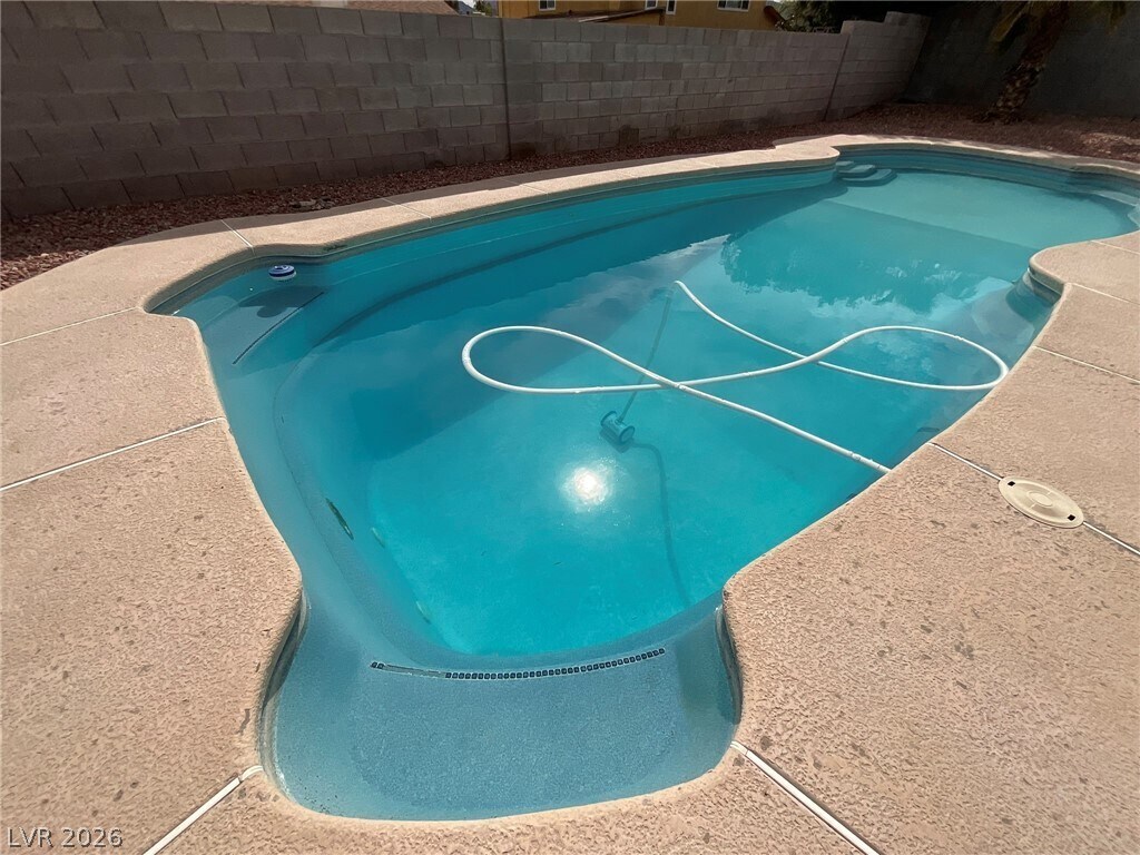 Photo - 707 Honeybee Ct