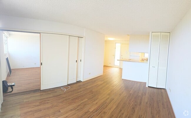 Building Photo - Waialae Gardens Spacious 1 Bedroom 1 Bathr... Rental