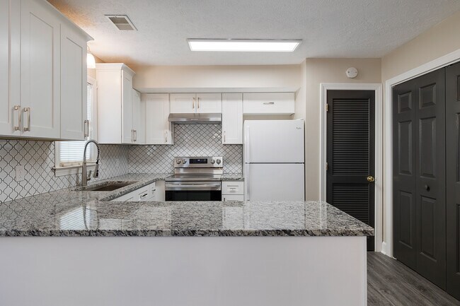 Photo - 4071 Hidden Hollow Dr