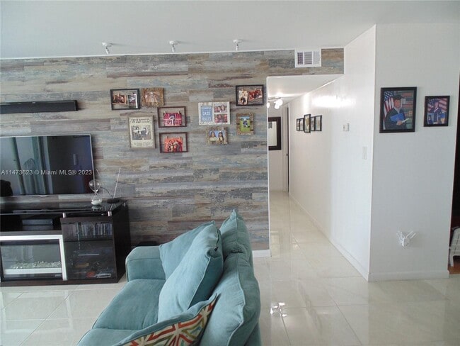 Photo - 2780 NE 183rd St Unit 140