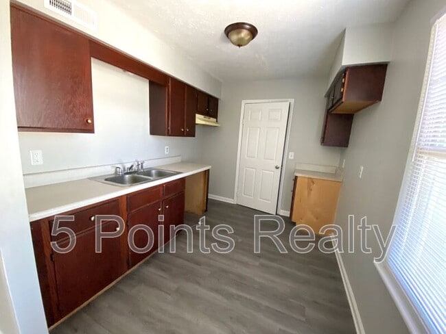 Photo - 308 Prince Ave Unit A