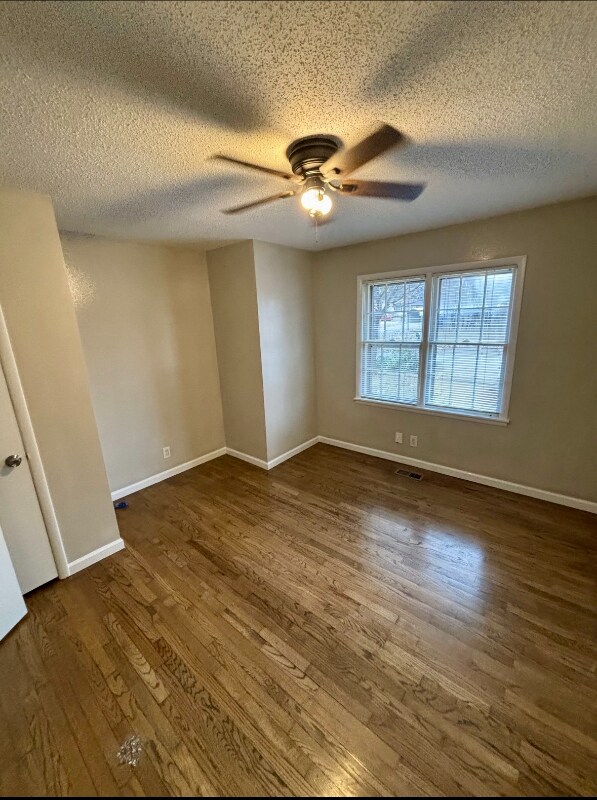 Photo - 4202 Cloverdale Dr NW