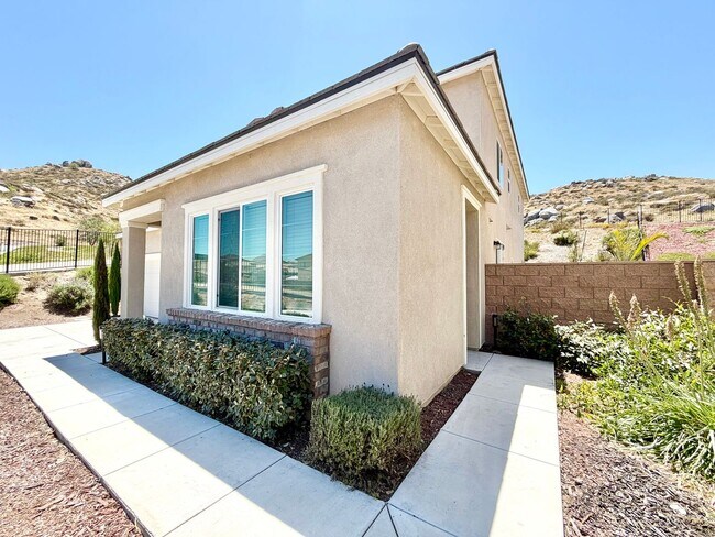 Building Photo - Stylish 1 Bedroom Casita – Modern Comfort & Natural Light!