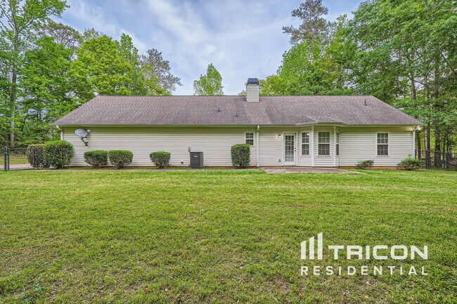 Photo - 1374 Lake Dow Rd