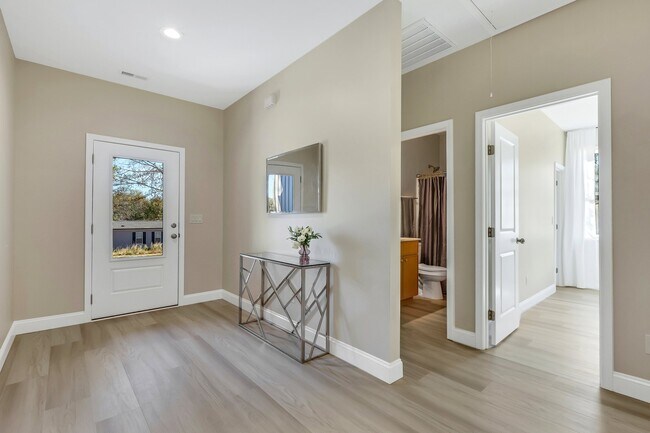 Vestíbulo - 170 Weaver Line