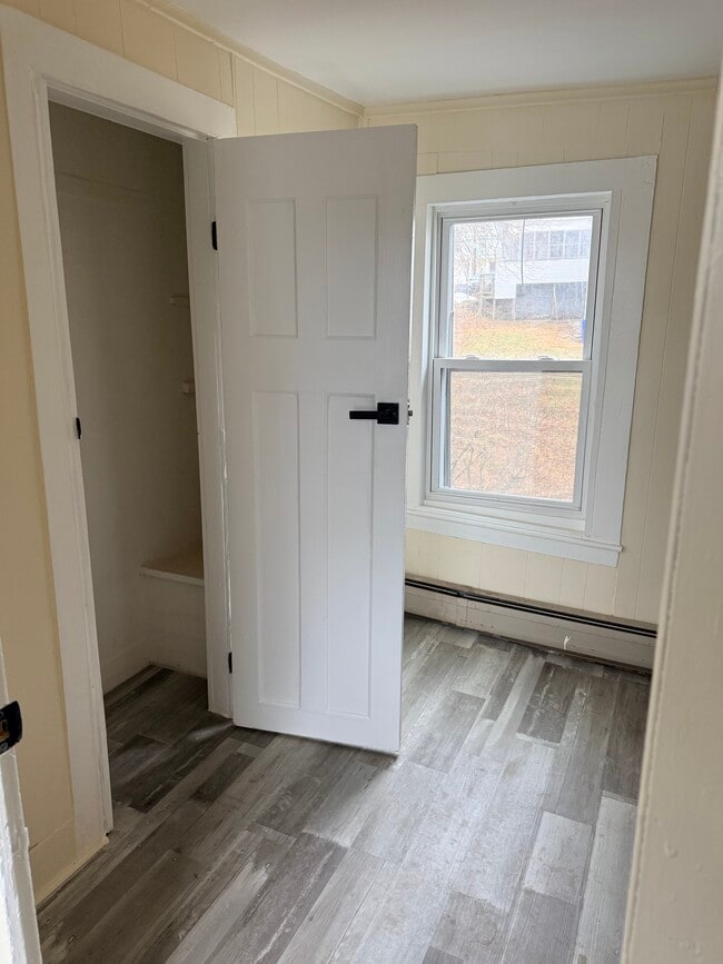 Photo - 47 Maple Ave