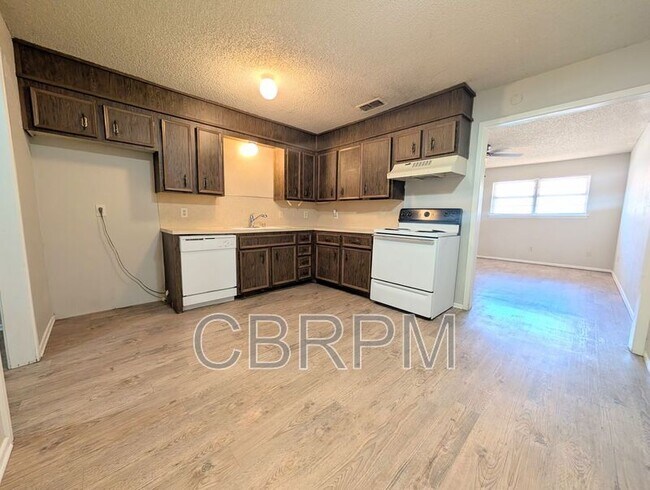 Photo - 6509 21st St