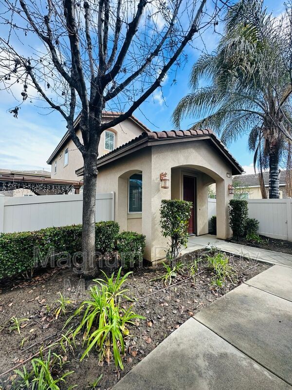 Building Photo - 37168 Galileo Ln