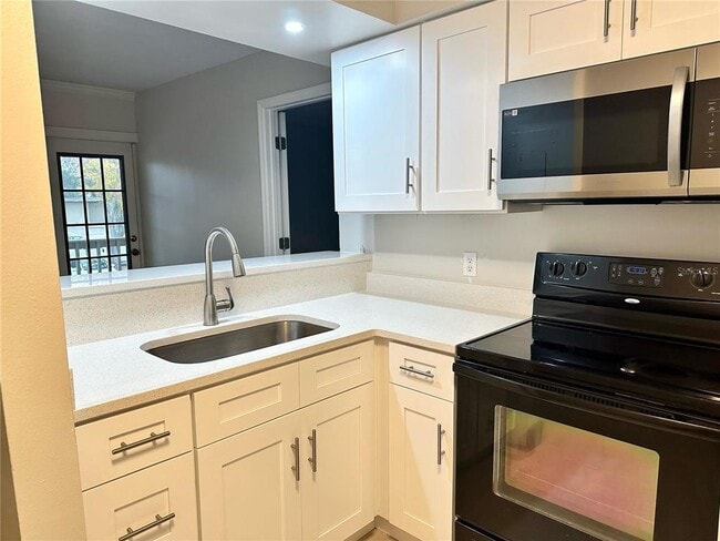 Photo - 435 Wymore Rd Unit 201