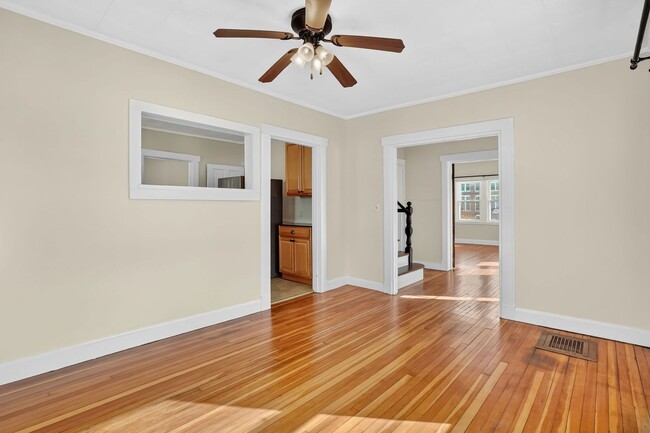 Photo - 157-159 Pleasant Street Unidad 157 Pleasant Street