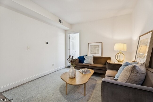 Photo - 9 Wheeler St Unit 2