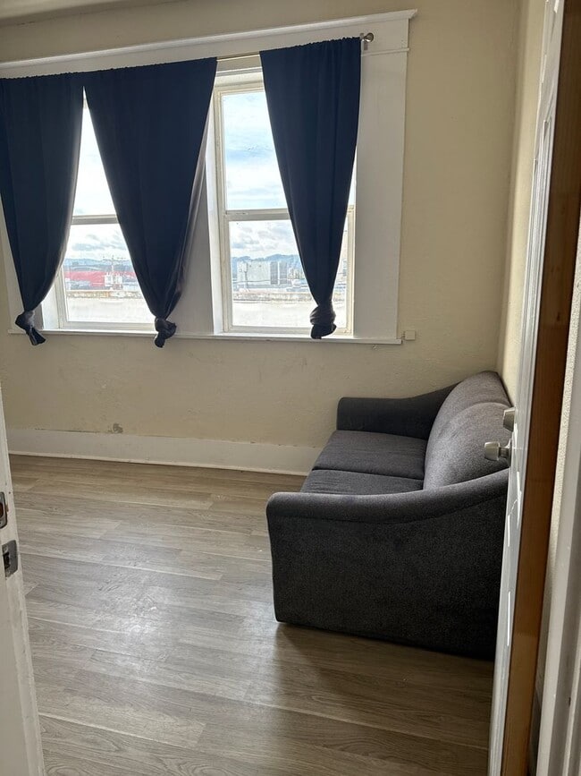 Photo - 97 E 1st St Unit 206