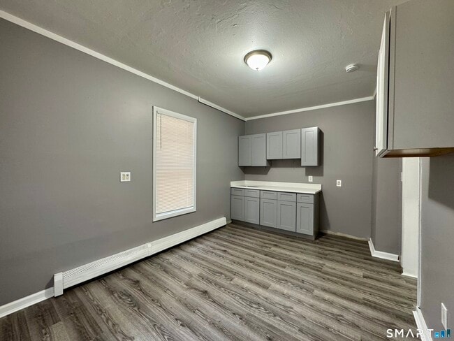 Photo - 1102 E Main St Unit 1