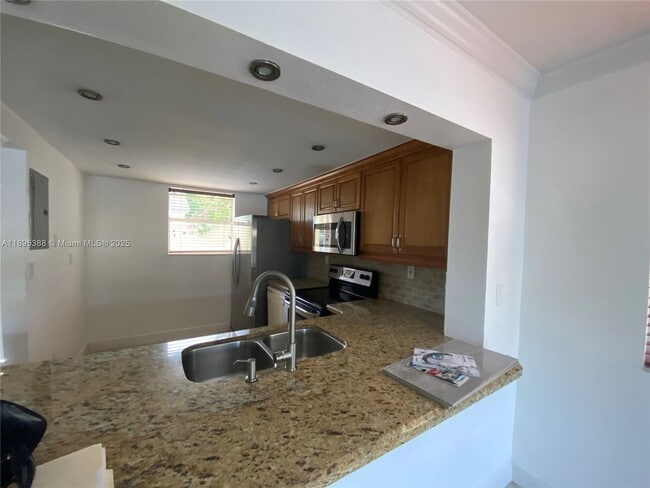 Photo - 8405 SW 137th Ave