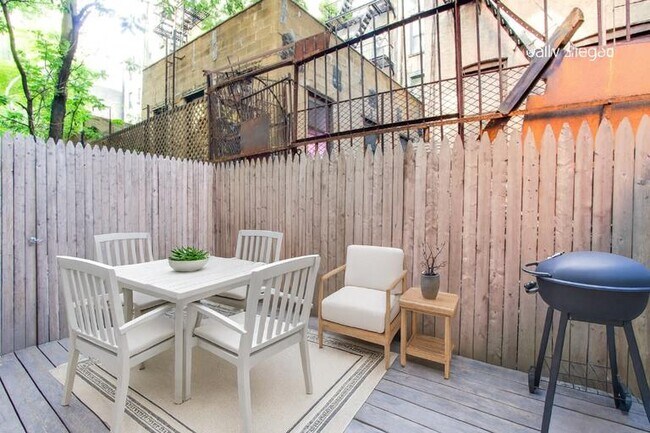 Photo - 246 Mott St Unit 3