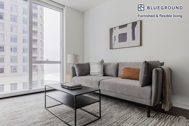 Building Photo - 500 N Lake Shore Dr Rental