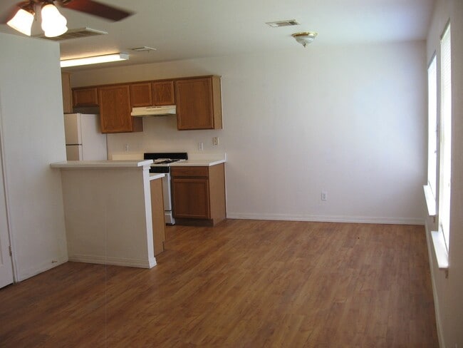 Photo - 8511 Apple Carrie Cove Unidad B