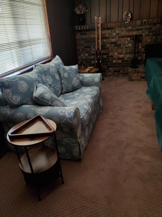 Photo - 11519 Morocco Rd NE