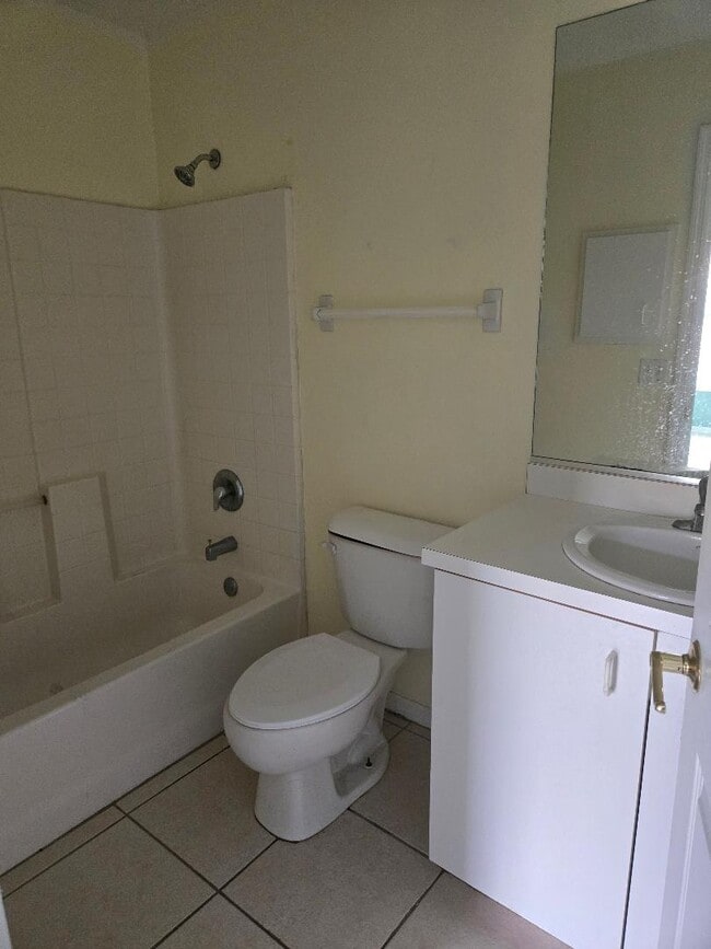 Photo - 5003 20th St E