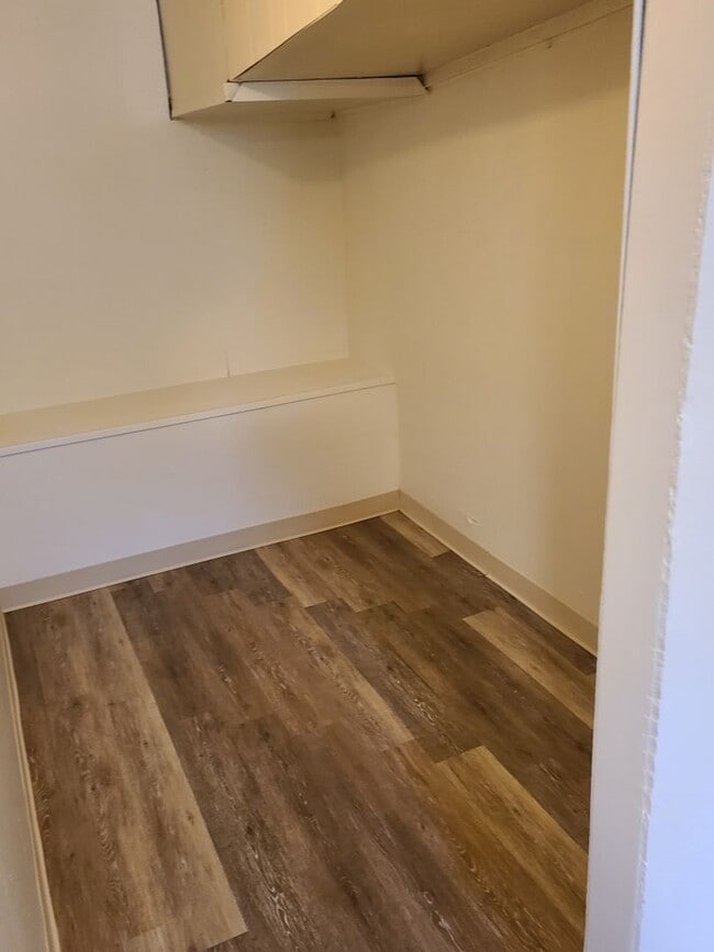 Photo - EHN720 Unit LE