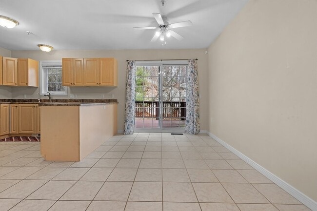 Photo - 179 Littleton Rd Unidad 3